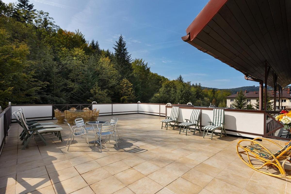 Familijny Osrodek Wypoczynkowo - Rehabilitacyjny Krynica Zdroj Hotel Exterior photo